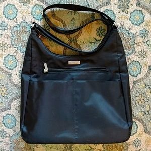 Baggallini crossbody bag